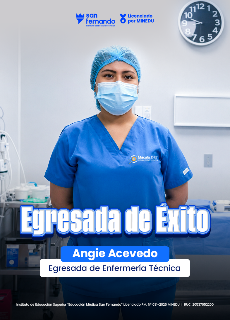 Angie Acevedo, egresada de Enfermería Técnica del Instituto San Fernando, trabajando en el área de cirugía de una clínica oftalmológica