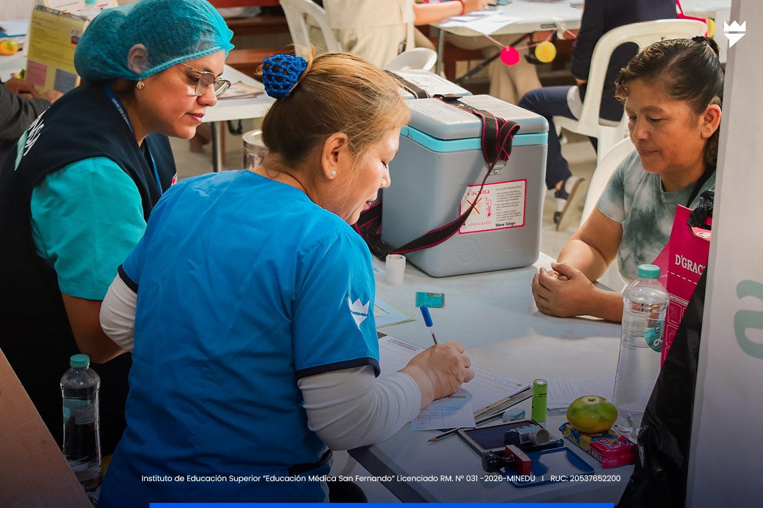 Campaña de Salud Instituto San Fernando y Caritas Peru, estudiantes de fisioterapia y rehabilitacion y enfermeria técnica
